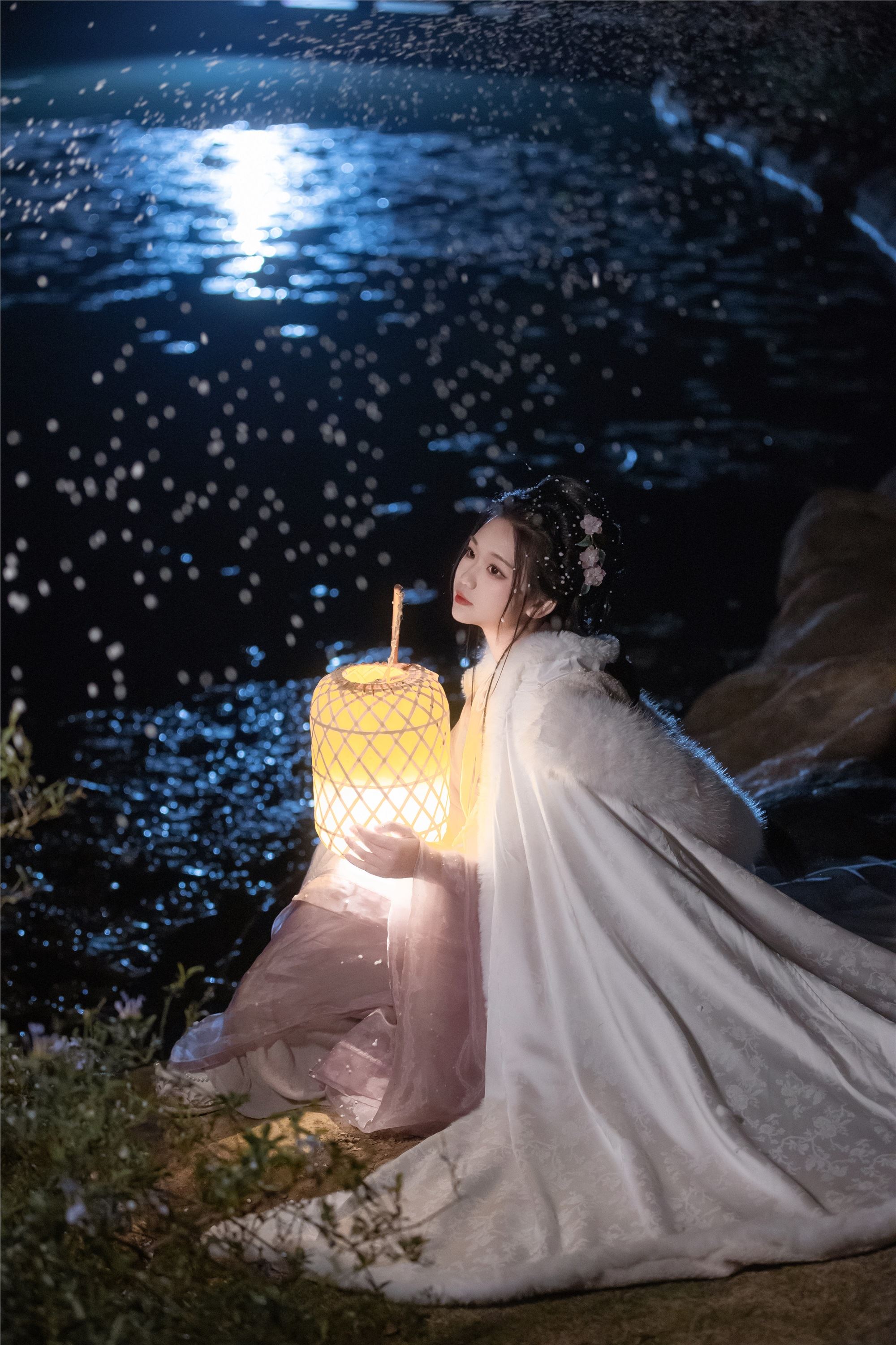 YITUYU 艺图语 2025.03.06 风雪夜归人 晚江亭